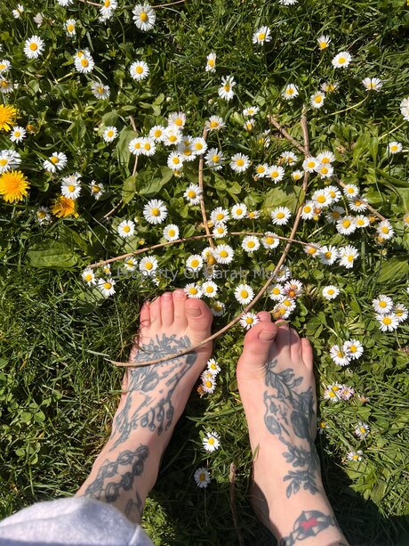 Sarahmoonsg perfect star pic