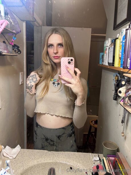 Paigewright pretty star images