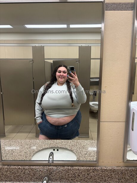 Thixxx Momma perfect actress photo