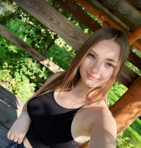 Dinara Mus art actress photo