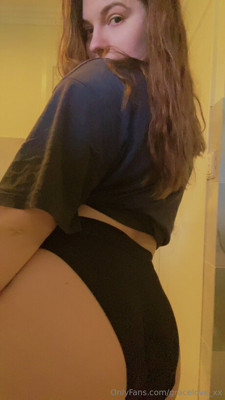 Gracelove Xx pornstar naked pics