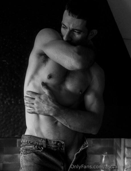 Asolano18 xxx pornstar photo