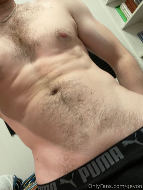 Qevon star porn archive