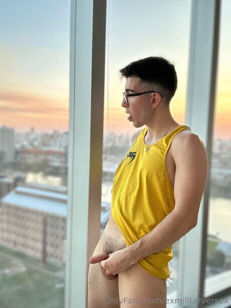 Exmilitarversex model top img