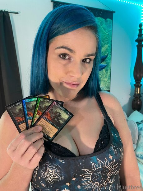 Itsjustbree thumbnail