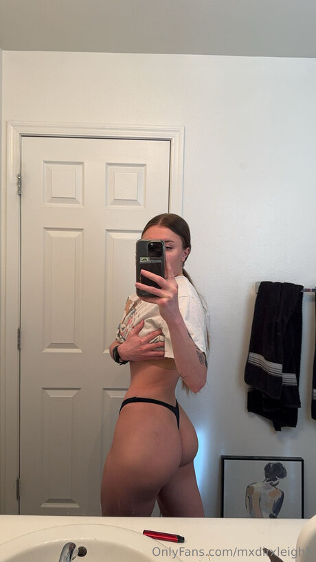 Mxdirxleighh xxx actress galleries