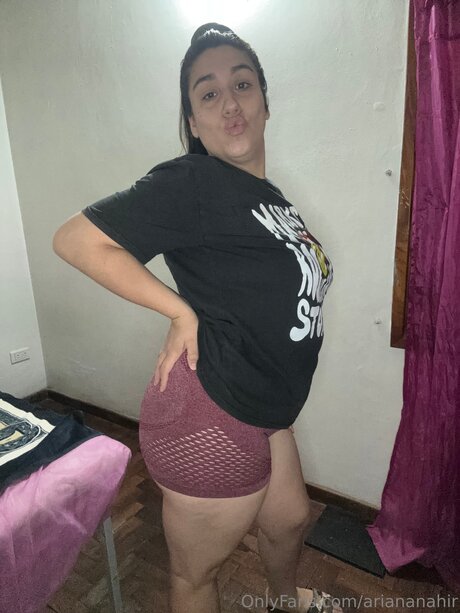 Arisnai model nude archive