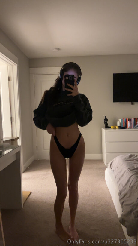 strip nude onlyfans nice pics