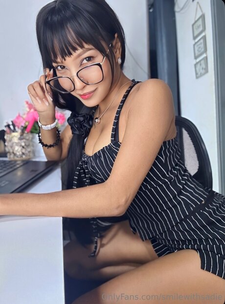 Smilewithsadie model high quality galleries