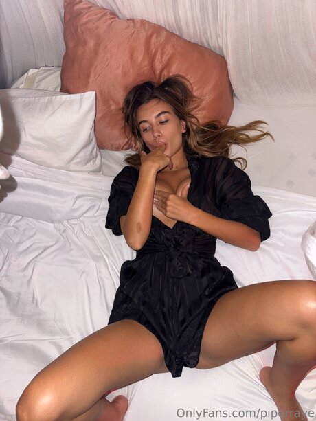 Piperraye free model pics