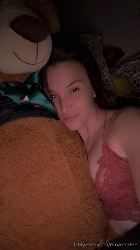 Emaxxxlee pornstar photo