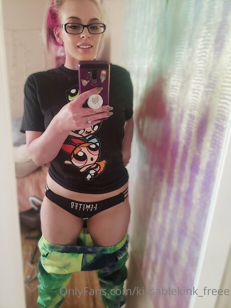 Kissablekink Freee star nude photo