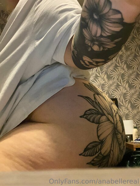 Anabellereal model nude pictures