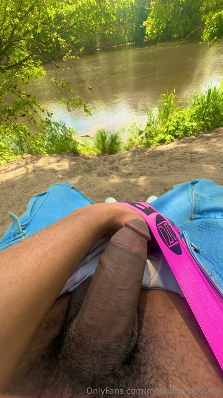 Moonboyrockhard hot actress picture