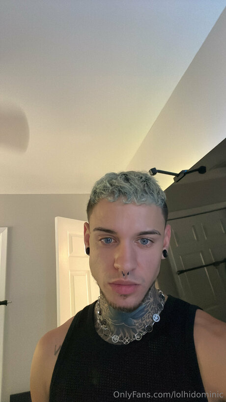 Ftmonlytrans naked star pic