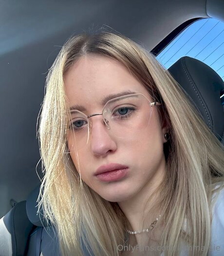 Iammarsie pornographic star images