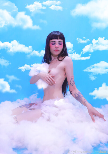 Bunnybutts model sexy archive