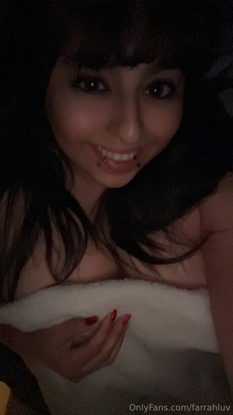 Farrahluv star erotic pics