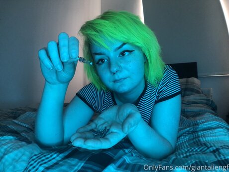 Giantaliengf sex star photos