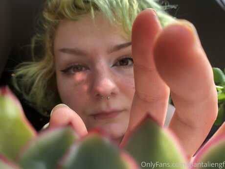 Giantaliengf erotic pornstar photos