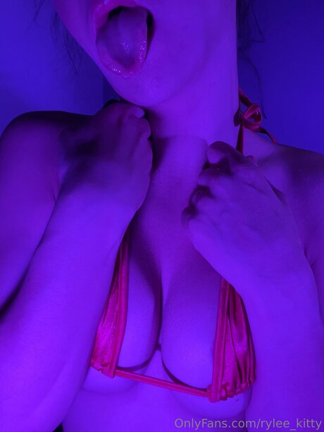 Rylee Kitty star hot pic