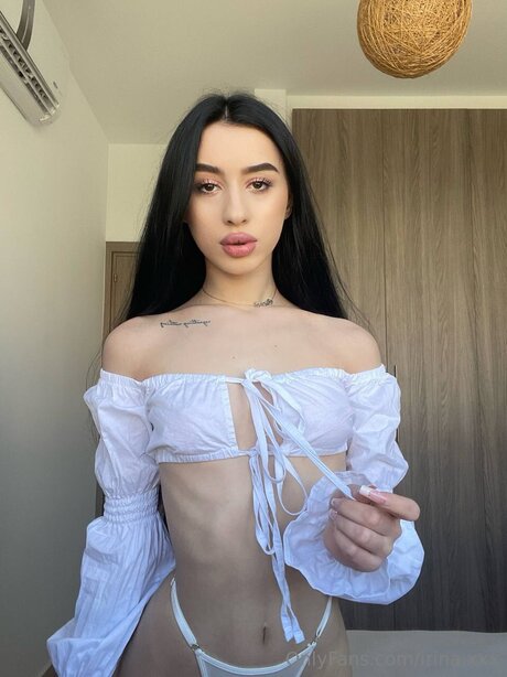 Aisha Khalifa erotic model pictures