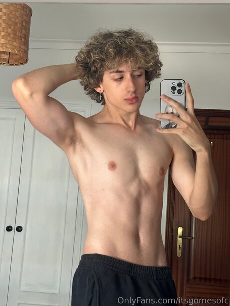 Itsgomesofc beautiful pornstar pics