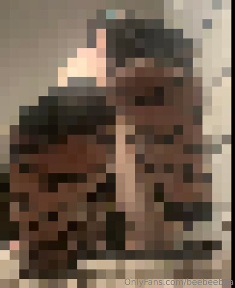 Beebeebea naked actress pic