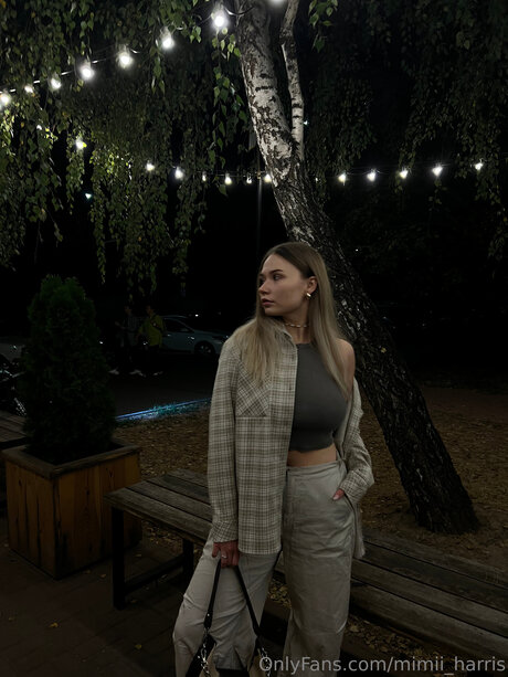 Mimii Harris sexy pornstar image