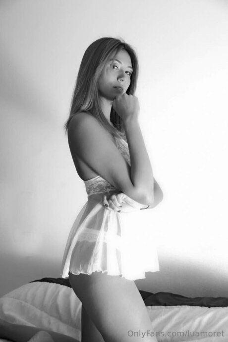 Luamoret erotic pornstar pictures