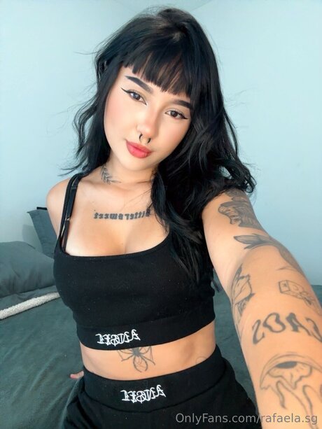 Rafaelaferrarifree porn model images