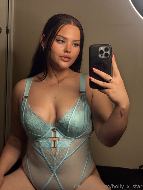 Holly X Star star nudes archive