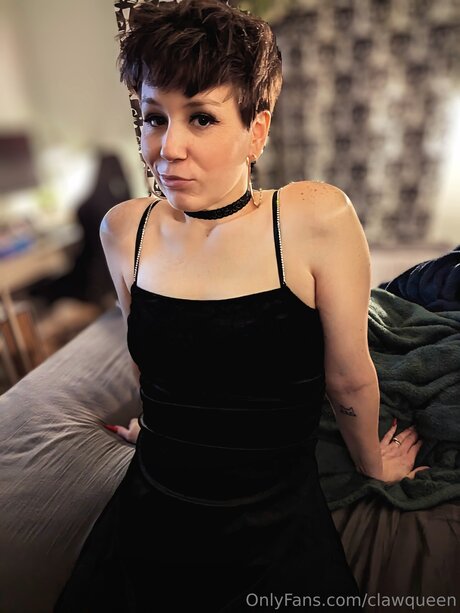 Clawqueen art star pictures