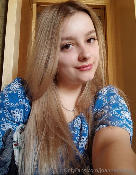 Joannabaileyv model nudes picture