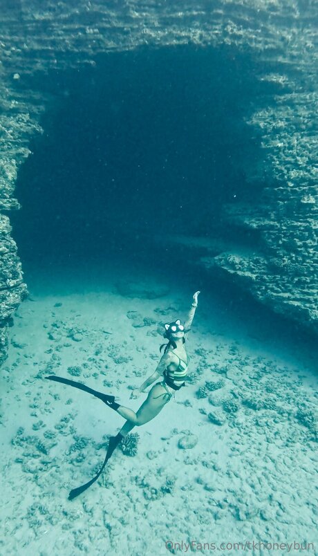 Tkhoneybun model hot archive