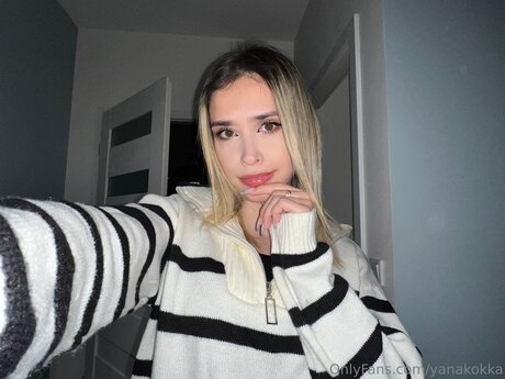 Yanakokka hot star gallery