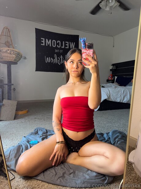 Sophieamirixx art model image