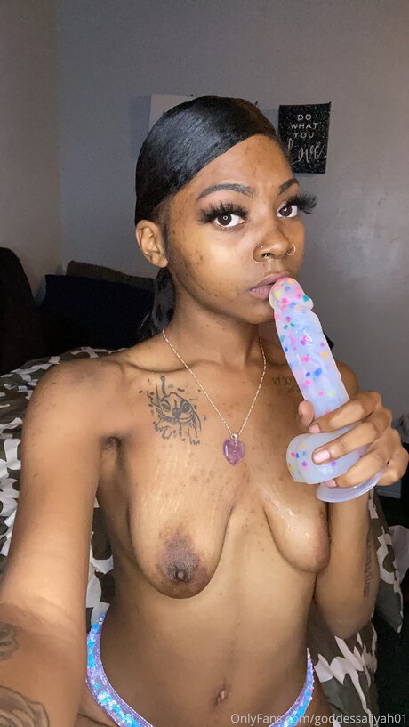 Goddessaliyah01 model free gallery