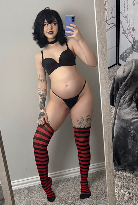 Mewriah pornstar sex pics