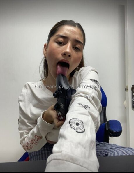 Hoornyluna pornstar nudes img