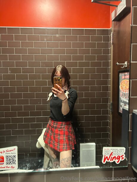 Satansangelfree star high quality pics