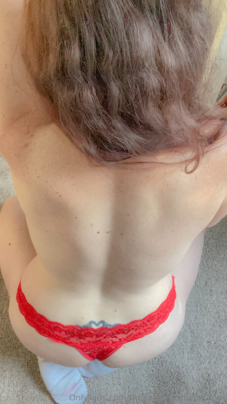 Thenaughtywifenxtdoor pornographic star images