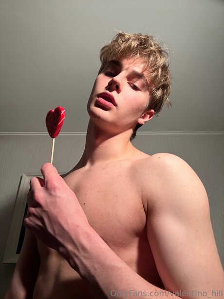 Valentino Hill model xxx image