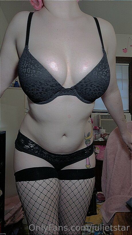 Julietstar sexy model pictures