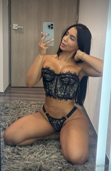 Melgalactica model beautiful picture