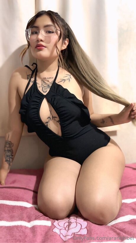 Arancelbel model nude picture