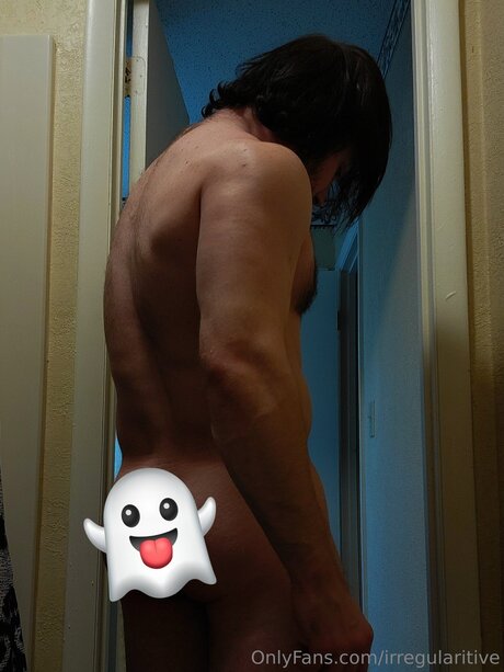 Irregularitive exclusive model images