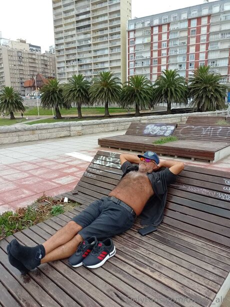 Daddy Ale star hot pic