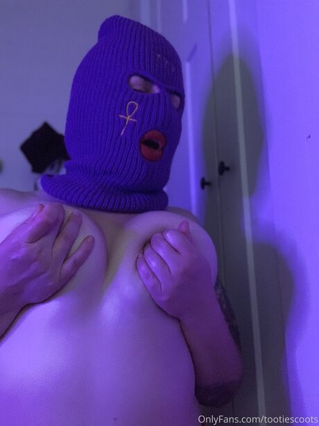 Tootiescoots erotic model archive