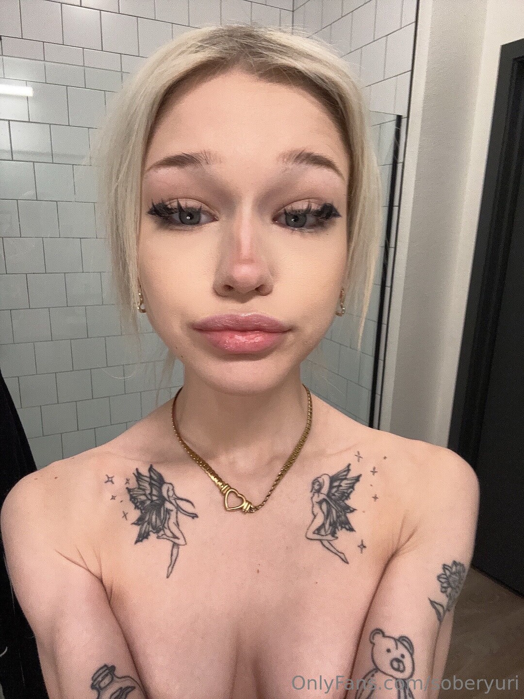 Soberyuri perfect pornstar pics